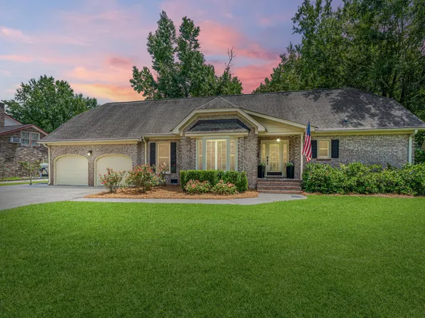 7 Tripoli Ct, Hanahan, SC 29410