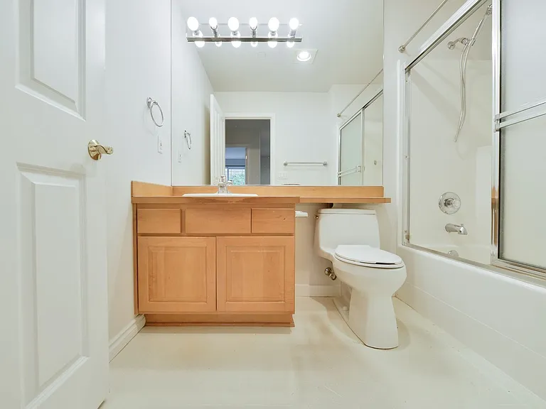 8428 NE 147th Pl — Photo 65