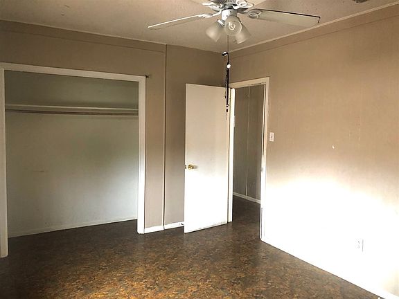 4th image of 1008 San Francisco Ave