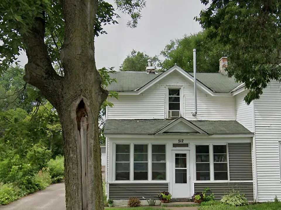 512 Franklin St #2