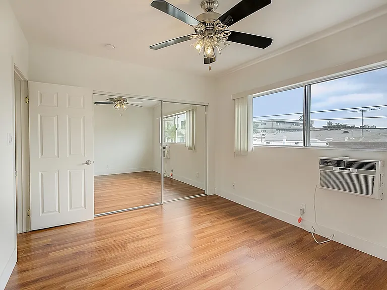 1800 Prosser Ave #10 — Photo 13