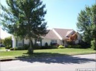 2558 Ridgemont Ct, Toms River, NJ 08755