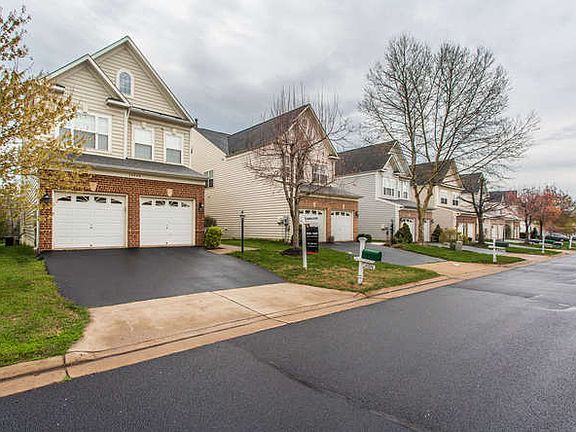 2nd image of 14326 Bakerwood Pl