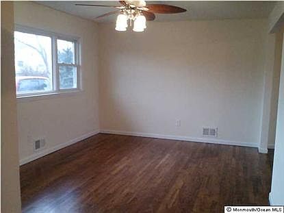 5th image of 419 Applegate Ave