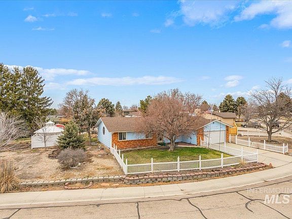 3rd image of 5757 S Omaha Pl