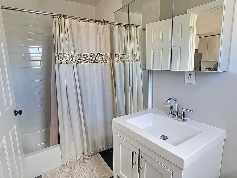 6119 Jefferson St #3 — Photo 2