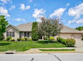 903 E Stone Ridge Dr, Ozark, MO 65721