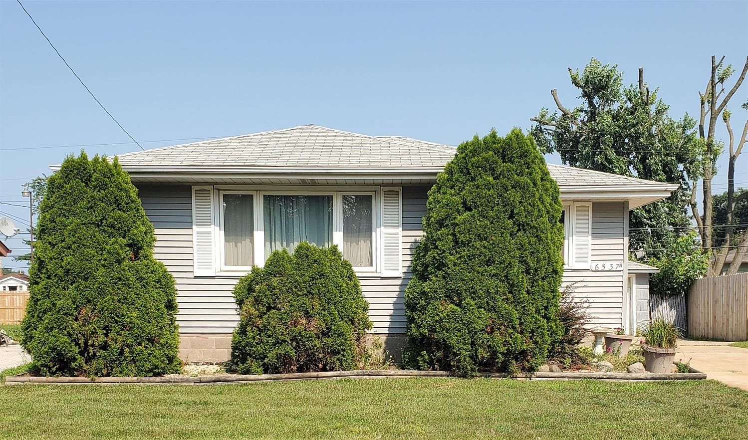 6537 Montana Ave Hammond In 46323 Mls 498437 Zillow