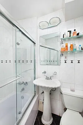 Sold by Bond New York | media 6