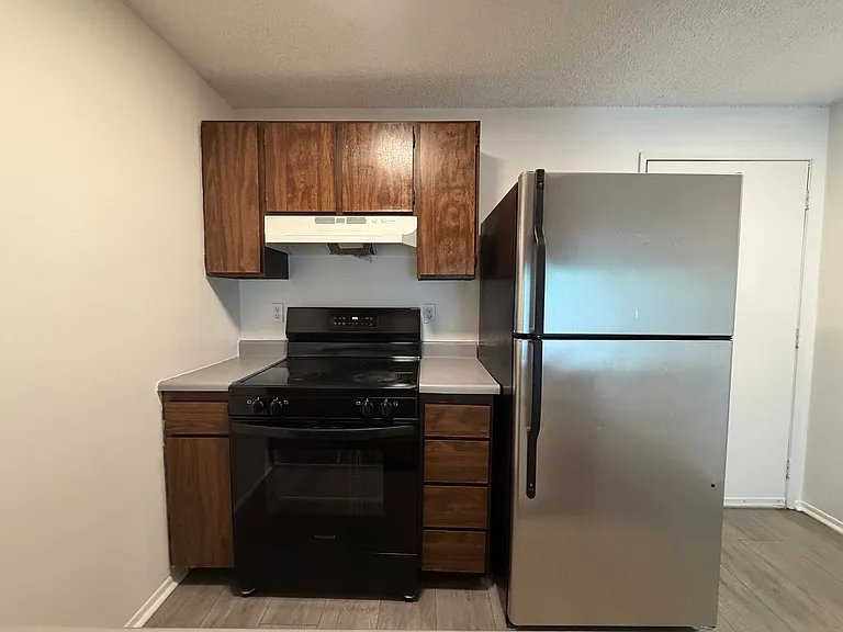 Eastern View Terrace Apartments — Photo 35