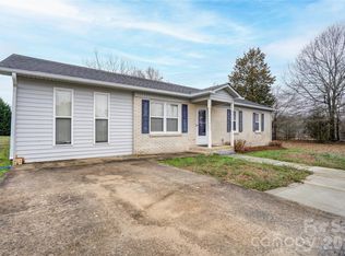 113 Hicks Rd, Grover, NC 28073