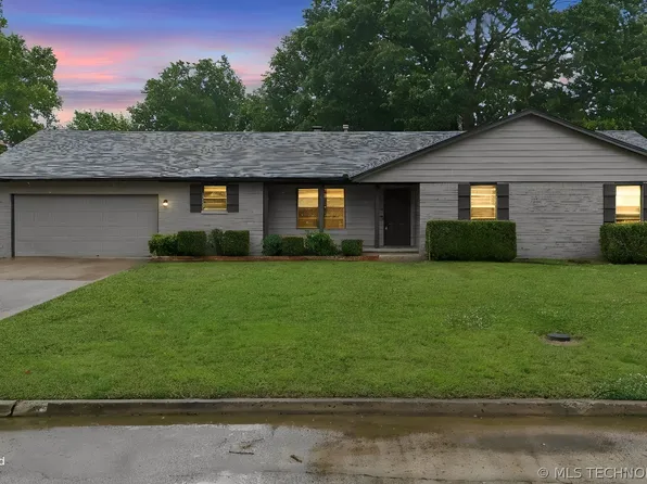 1508 N Florence Pl, Claremore, OK 74017