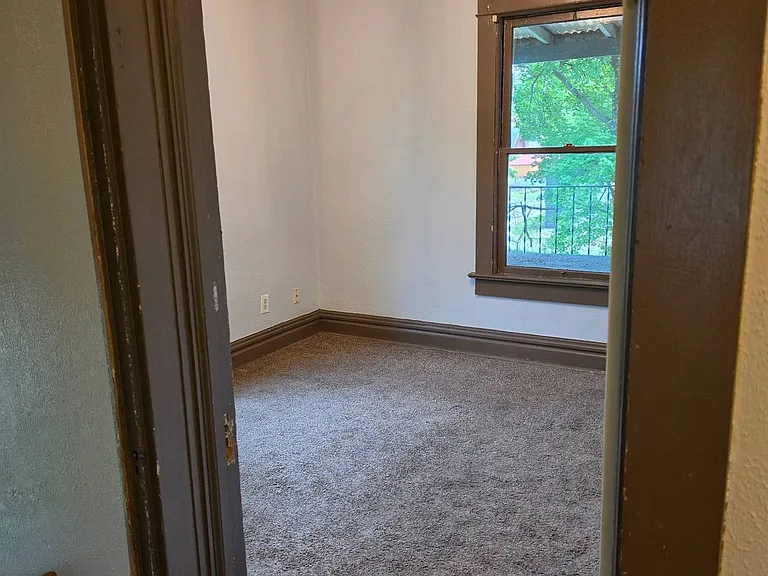 1904 Highland Ave #2 — Photo 4