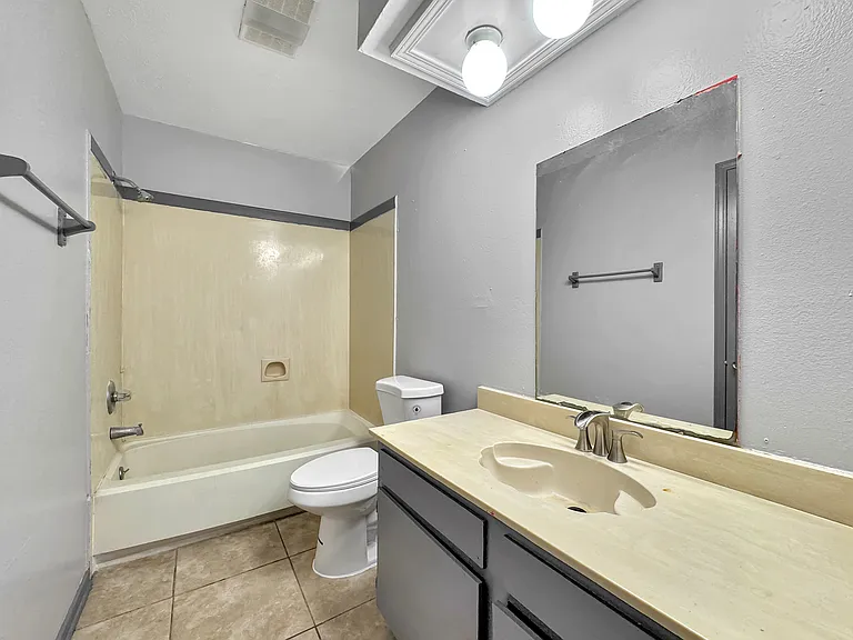 7851 Sail St — Photo 3