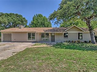 1001 Ferndale Ave, Azle, TX 76020