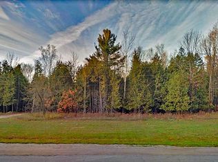 4671 E Duck Lake Rd, Lake Leelanau, MI 49653
