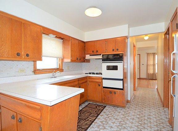 3rd image of 11327 S Kedzie Ave