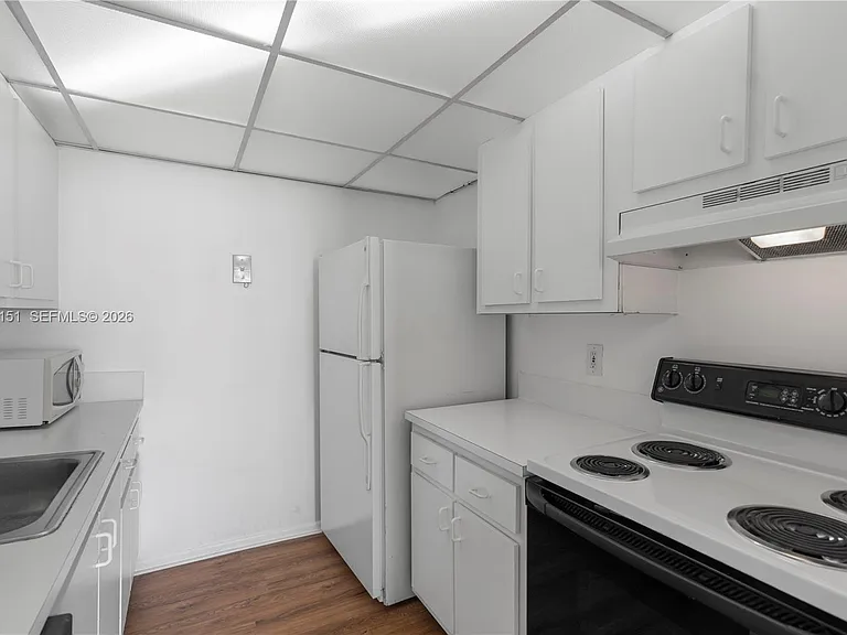 2350 NE 135th St #1202 — Photo 12