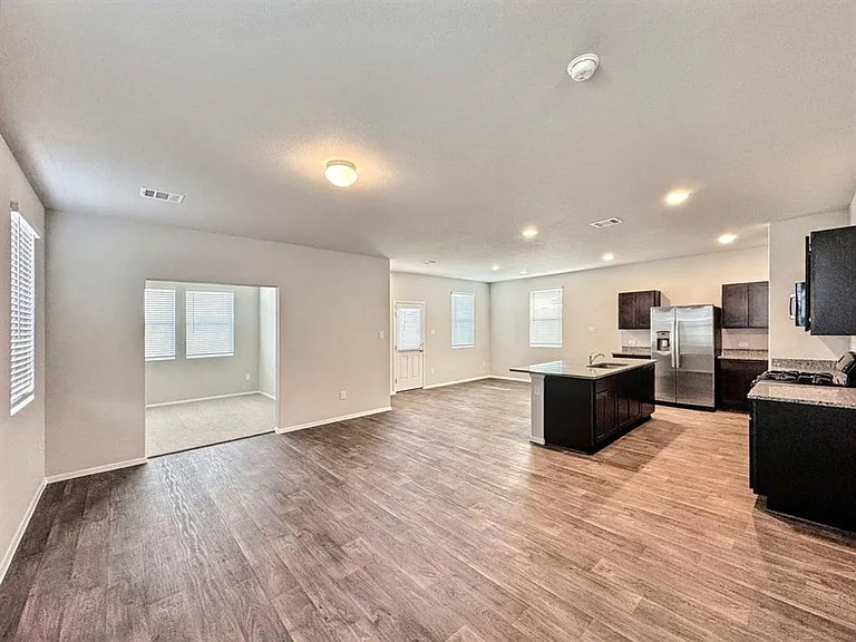 156 Edward R Gaytan St — Photo 5