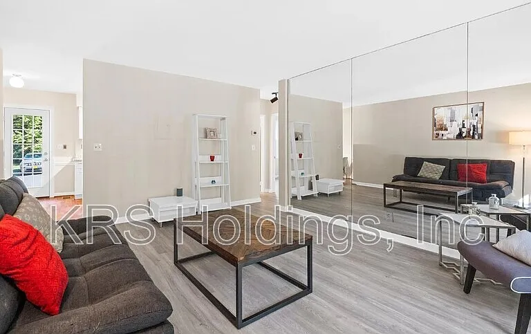 2515 S Walter Reed Dr #C — Photo 10
