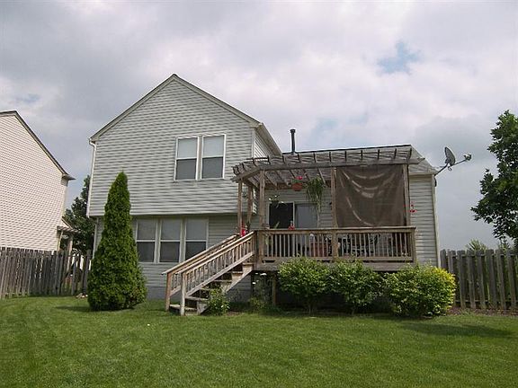 3rd image of 7399 Essex Dr