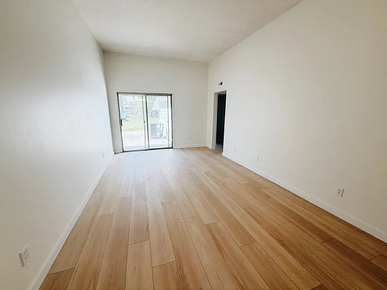 105 Orgain Dr #A — Photo 10