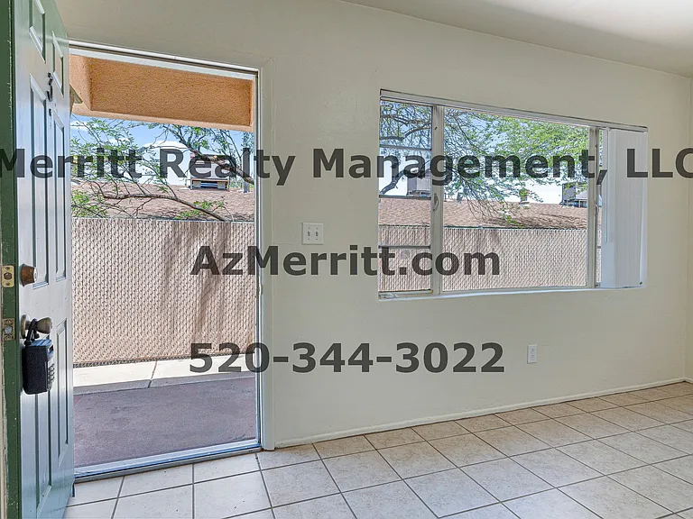 1204 N Winstel Blvd #3 — Photo 4