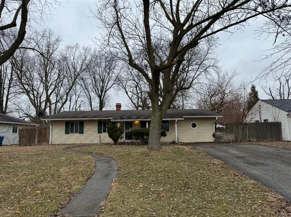 3242 Davis Dr, Indianapolis, IN 46221