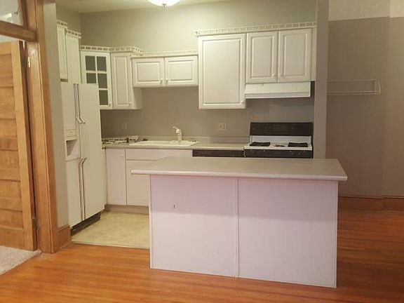 2nd image of 1261 N Pennsylvania St APT 7