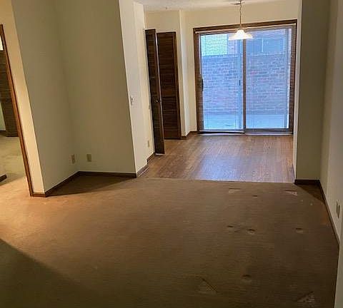 4th image of 100 N 12th St APT 306