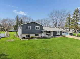 2N548 Pleasant Ave, Glen Ellyn, IL 60137