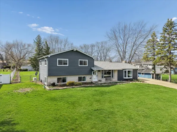 2N548 Pleasant Ave, Glen Ellyn, IL 60137