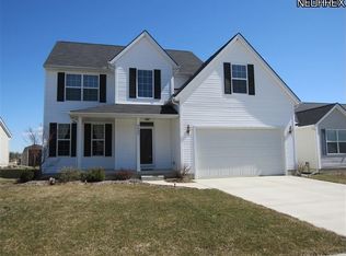 6557 Majestic Dr, North Ridgeville, OH 44039