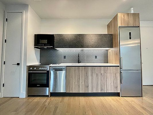 5th image of 890 Rogers Ave #205