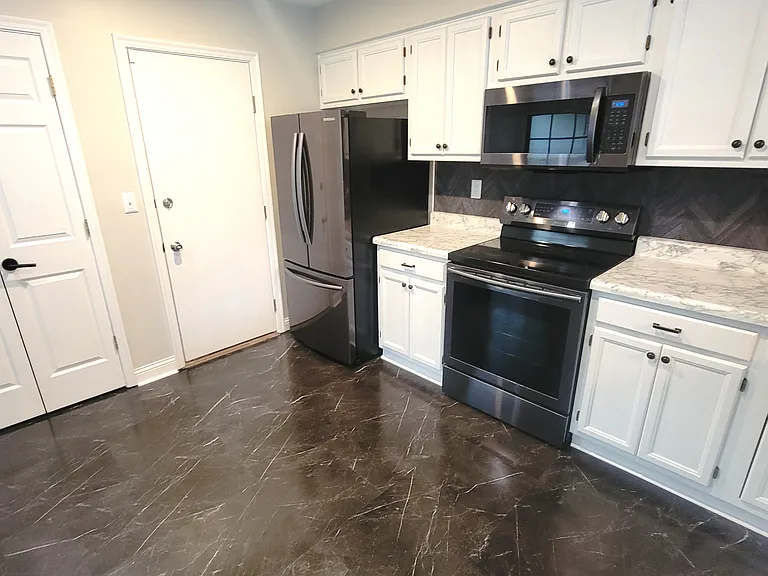 1608 Shady Cove Ln — Photo 4