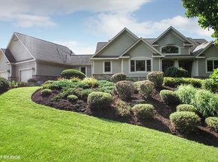 1309 Woodland Ln, Woodstock, IL 60098