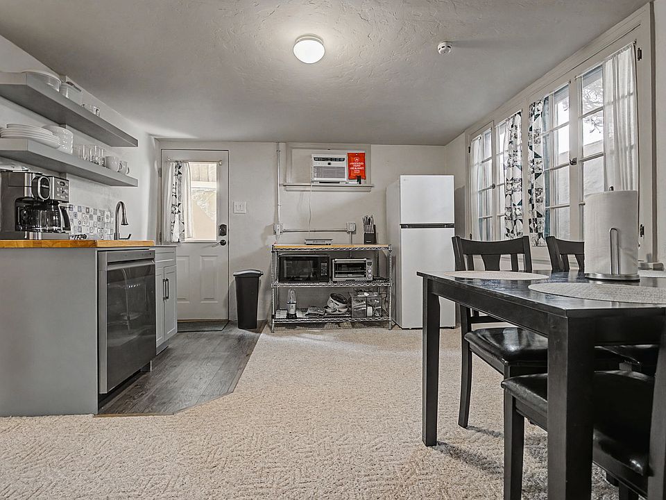 1st image of 261 Belford Ave #1
