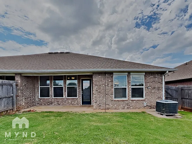 1109 Merlin Dr — Photo 21
