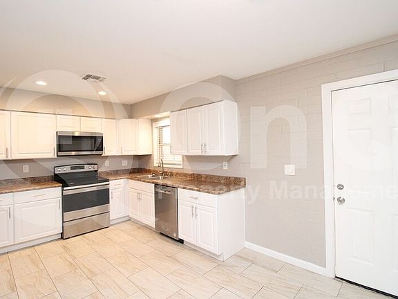 4th image of 1300 W Lily Pl