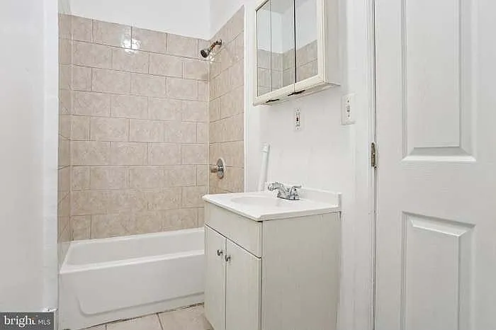 1522 N Frazier St — Photo 11