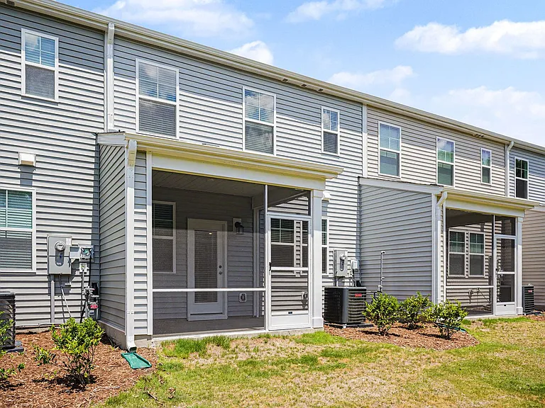 2934 Hickory Field Dr — Photo 24