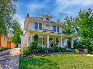 3070 Essex Rd, Cleveland Heights, OH