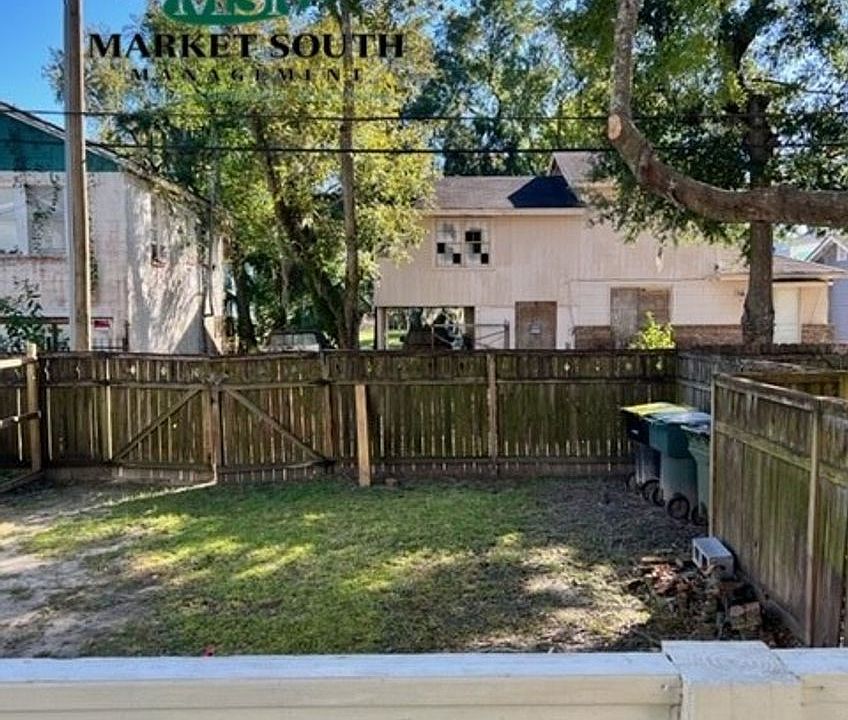 1st image of 1211 E 31st St
