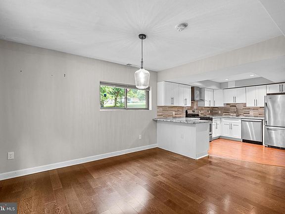 5th image of 9607 Muirfield Dr