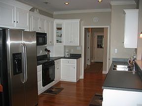3rd image of 1081 Kingfisher Point