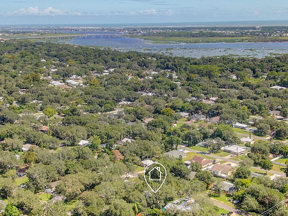 2nd image of 240 Jasmine Rd
