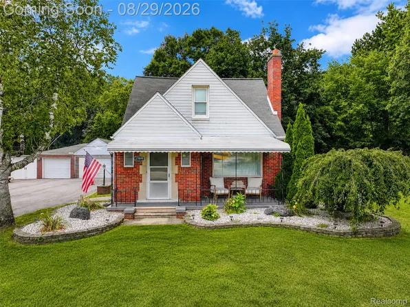 37899 Hayes Rd, Sterling Heights, MI 48313