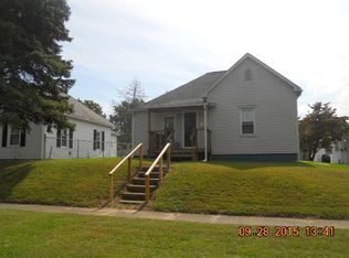 940 Blackman St, Clinton, IN 47842