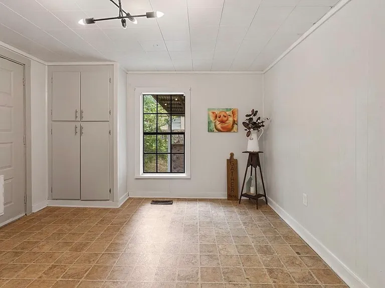 505 Briar St — Photo 8
