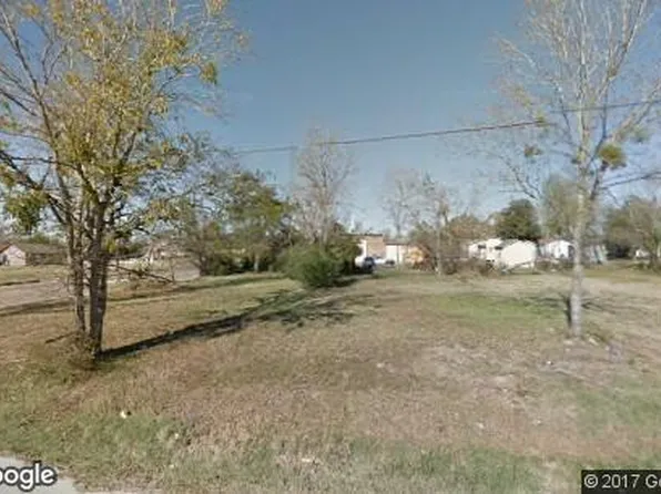 W Pruitt St, Bryan, TX 77803